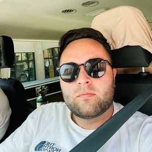 Meet your Posher, Felipe